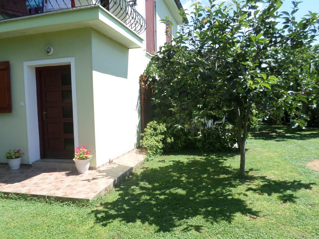 Apartment Jana Štinjan Esterno foto